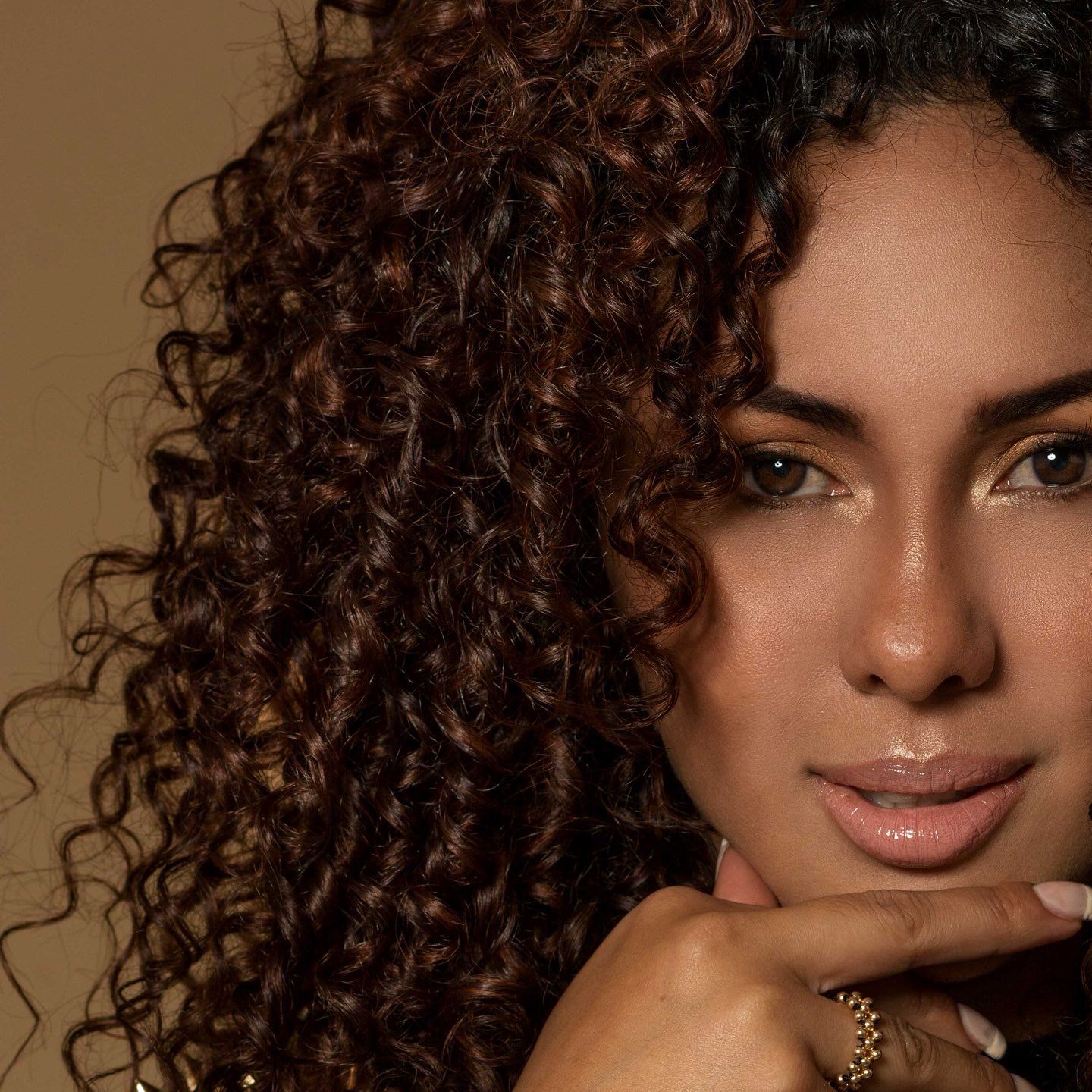 Tata Oro curly hair salon service deposit